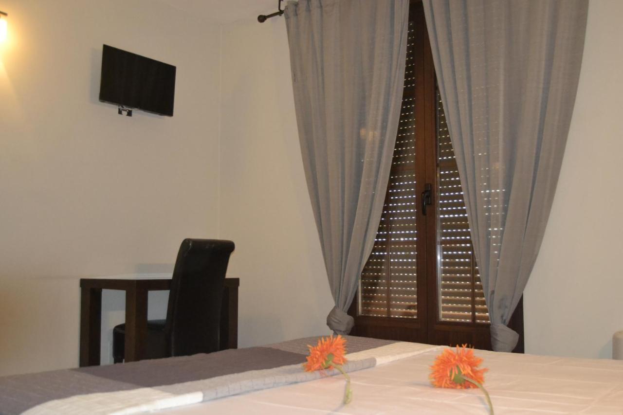 טורדסיאס Hotel El Tratado מראה חיצוני תמונה