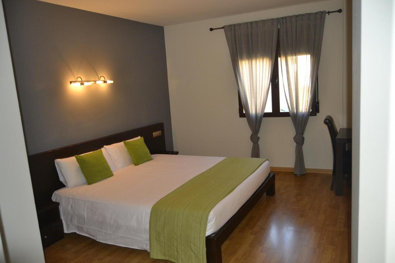 טורדסיאס Hotel El Tratado מראה חיצוני תמונה